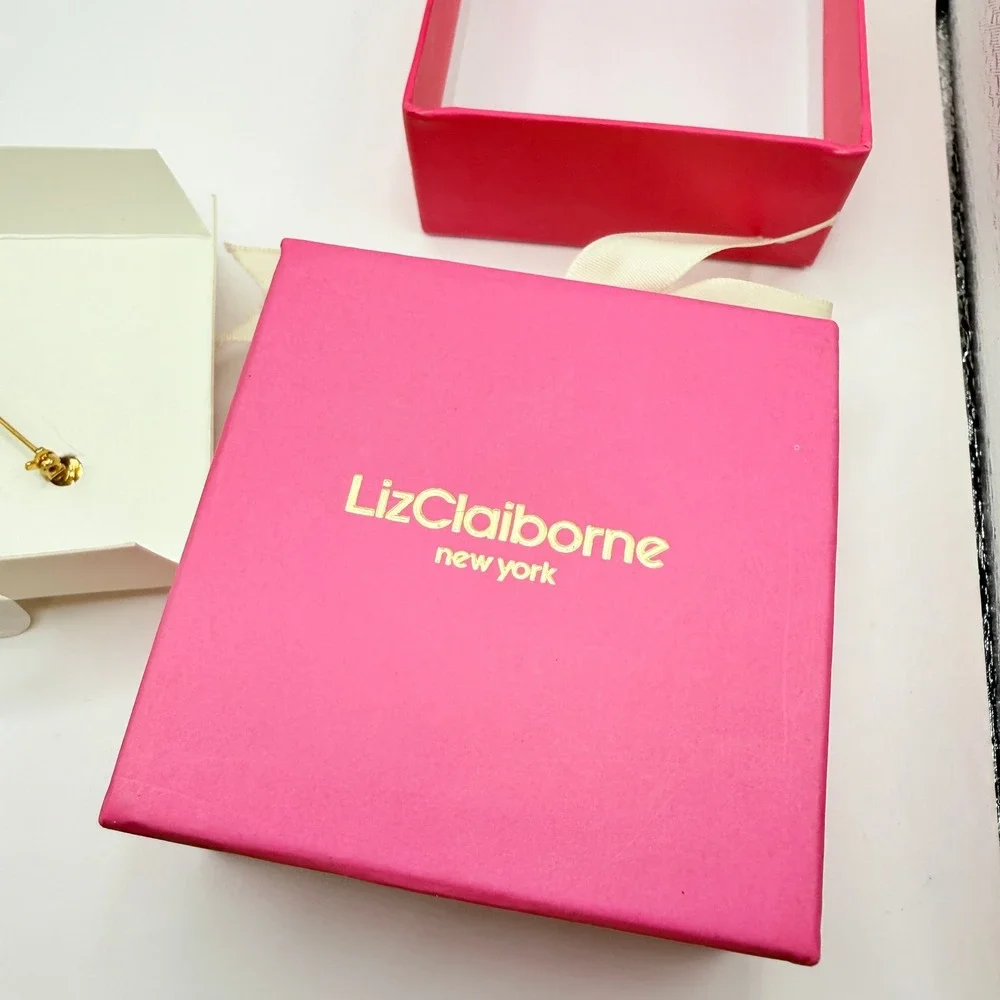 Liz Claiborne Gold Tone Flower Brooch Vintage Style Statement — Perfect for Gift